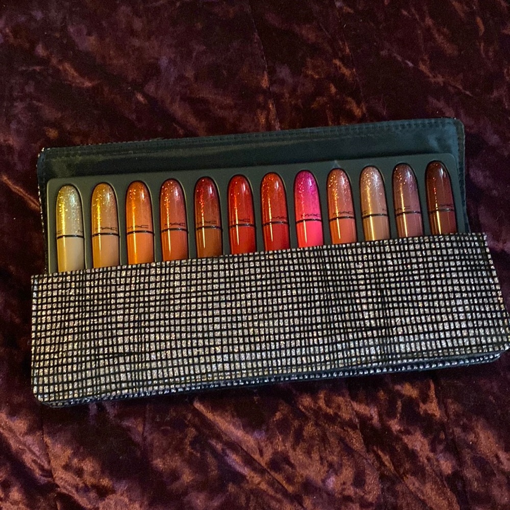 Mac trendy holiday lipsticks!! Limited edition brand new never used